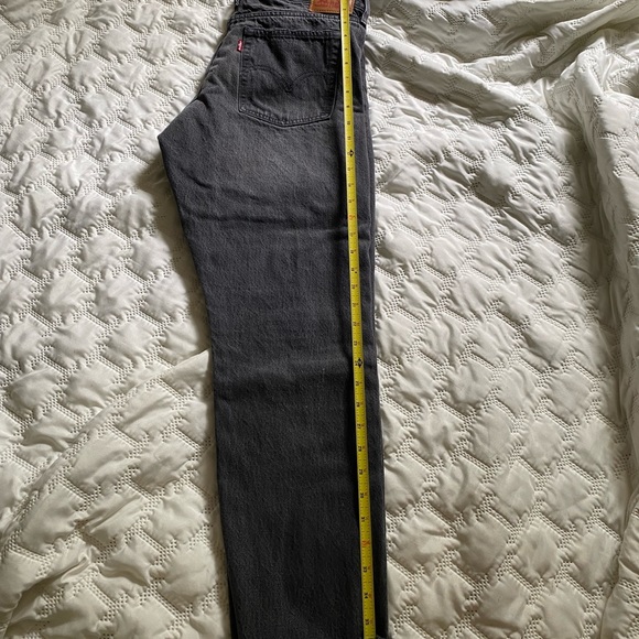 Levis’s mom jeans - Picture 6 of 10